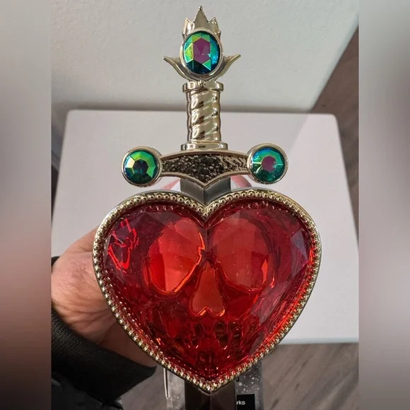 Bath and Body Evil Queen Pierced Heart - Picture 6 of 6